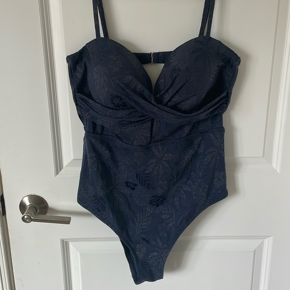 NWOT CUPSHE swimsuit XL